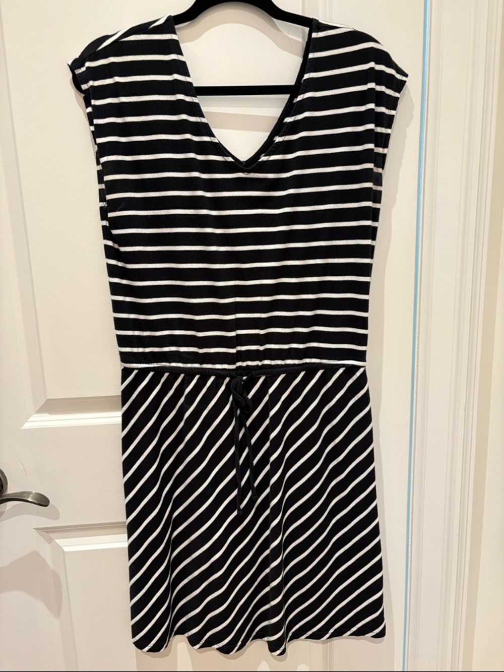 Gap Black & White Striped V-Neck Drawstring Dress